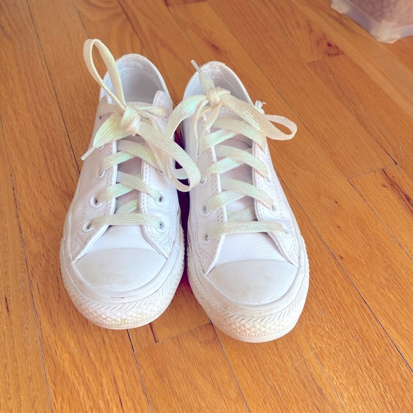 white leather converse size 5